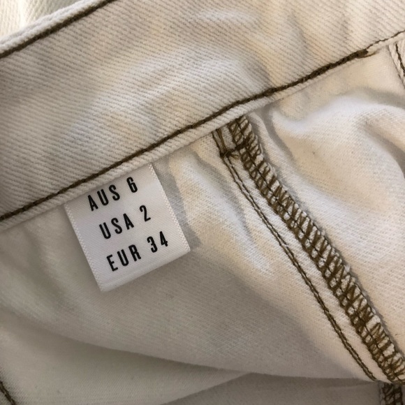 5 for $25 ⭐️ High Rise White Denim Skirt - Picture 6 of 6